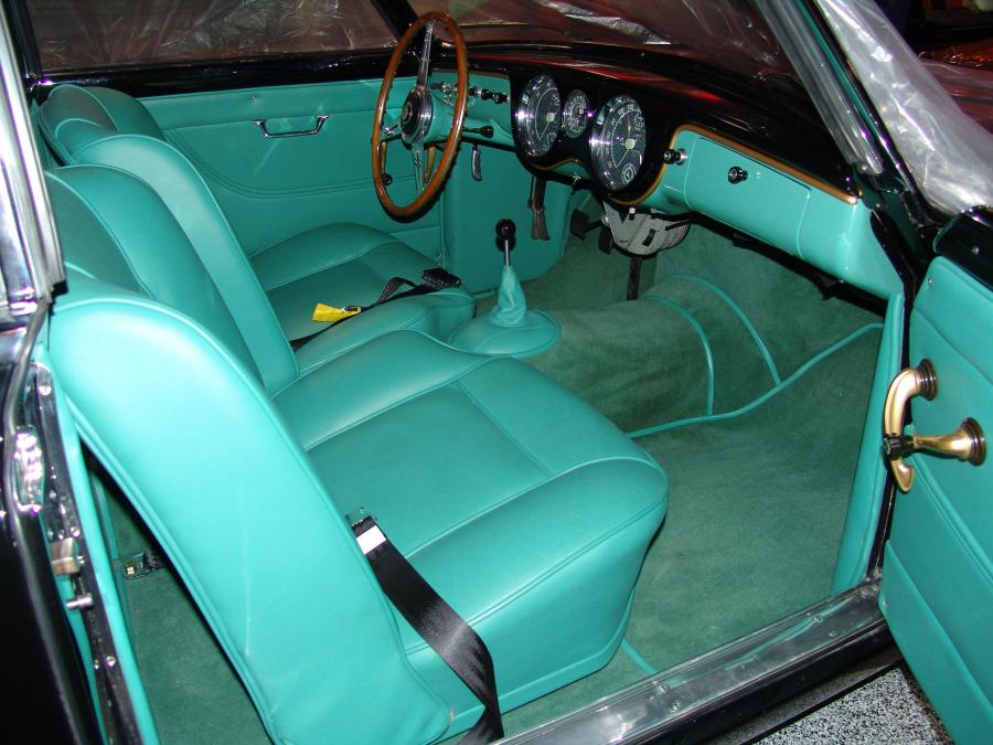 Интерьер Ferrari 342 America Coupe Speciale by Pininfarina 1952 года  (фото 6 из 15)